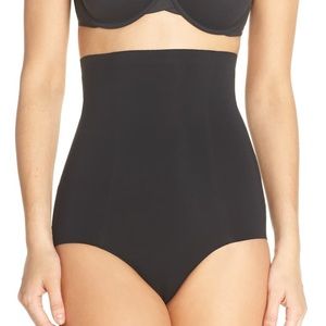 NWT WACOAL Beyond Naked High Waist Shaping Briefs